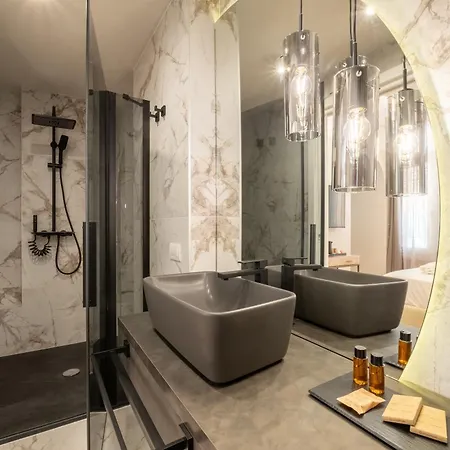Luxury In The Heart Of 招待所 3*