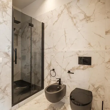 Luxury In The Heart Of 招待所 3*