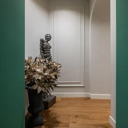 Luxury In The Heart Of Guest house