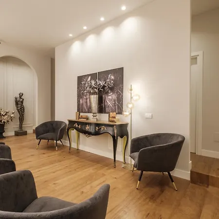 Πανσιόν Luxury In The Heart Of 3*