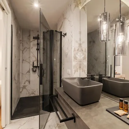 Guest house Luxury In The Heart Of *