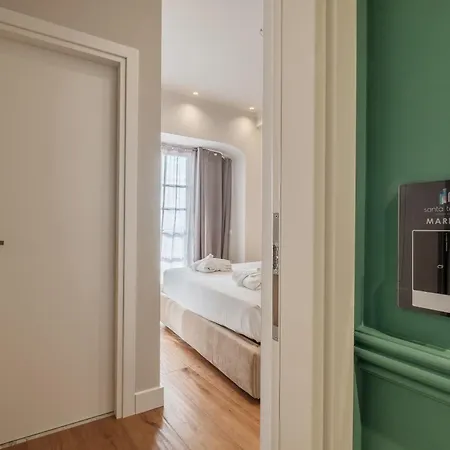 בית הארחה Luxury In The Heart Of קליארי