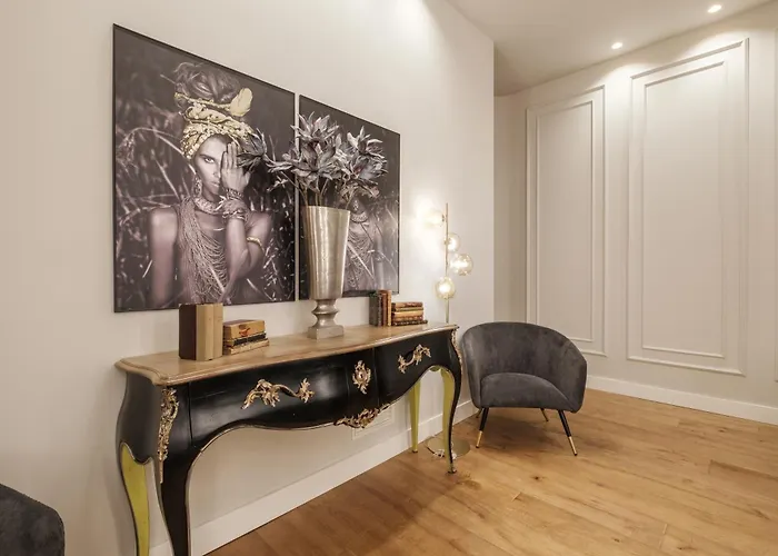 ゲストハウス Luxury In The Heart Of