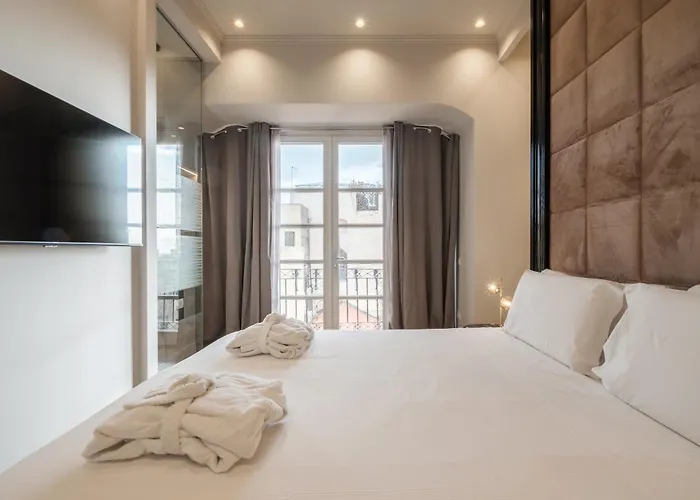 ゲストハウス Luxury In The Heart Of カリアリ