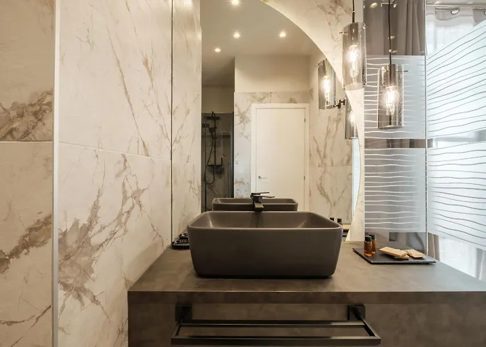 Luxury In The Heart Of ゲストハウス カリアリ