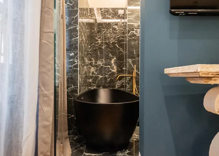 Luxury In The Heart Of ゲストハウス カリアリ